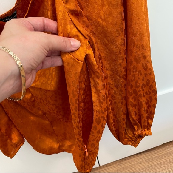 🧡🐆 GUESS LEOPARD PRINT TOP 🐆🧡 - Picture 6 of 7